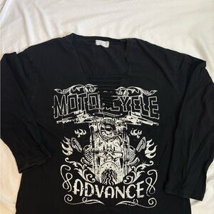 Rare 2000s Thrifted Motorcycle Advance Black Graphic Womens Shirt